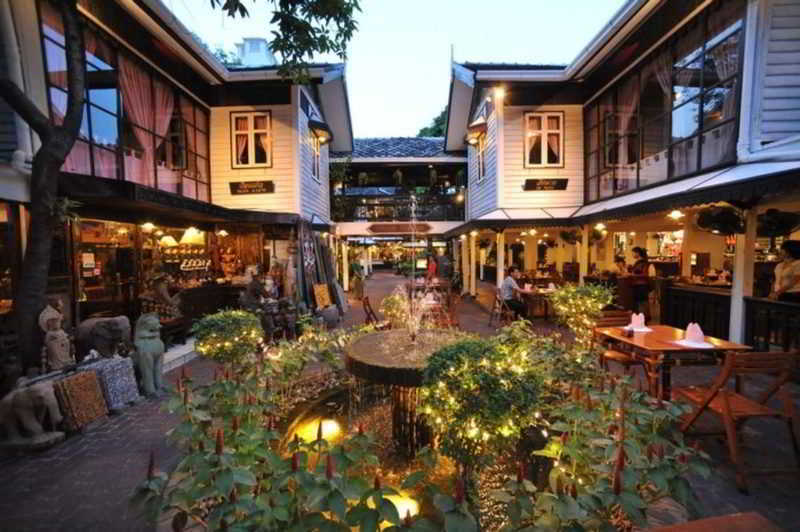 Silom Village Inn Bangkok Exterior foto